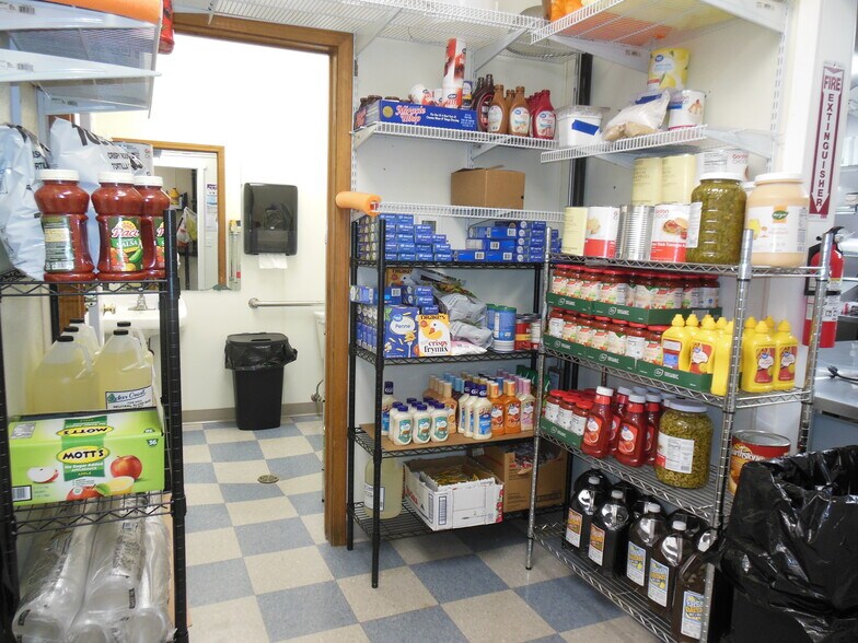 More Photos Of 3510 Cadillac Dr, Farwell Restaurant For Sale