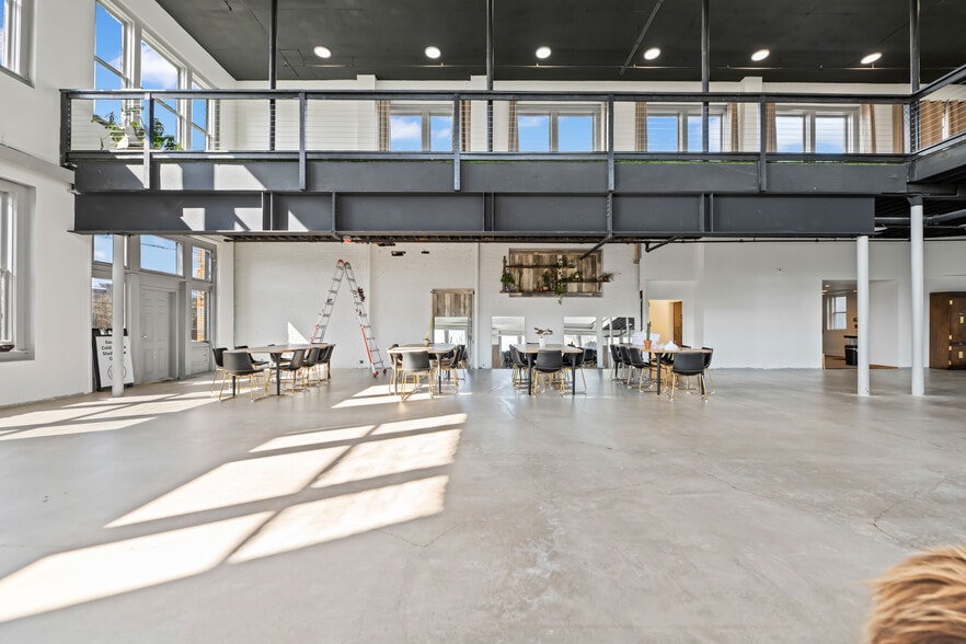 More Photos Of 250 Gorham St, Canandaigua Office For Sale