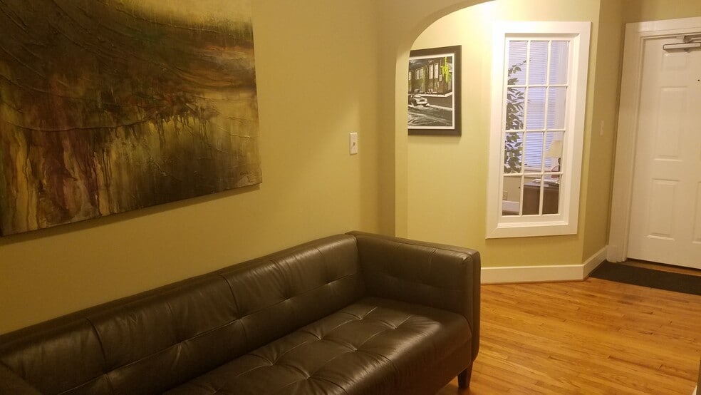 More Photos Of 331 22nd Ave N, Nashville Office For Sale