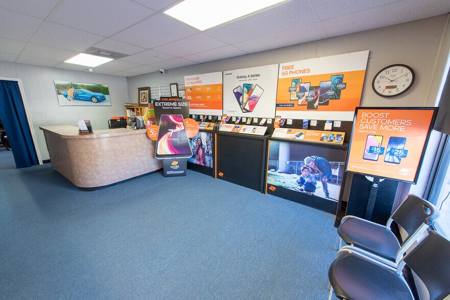 More Photos Of 1211 Lamar St, Sweetwater Flex For Sale