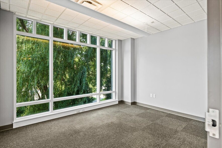 More Photos Of 262-268 Broadway, Saratoga Springs Office Residential For Sale