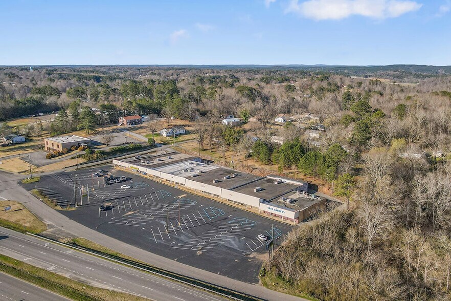 More Photos Of 1501-1539 S Main St, Graysville Storefront For Sale