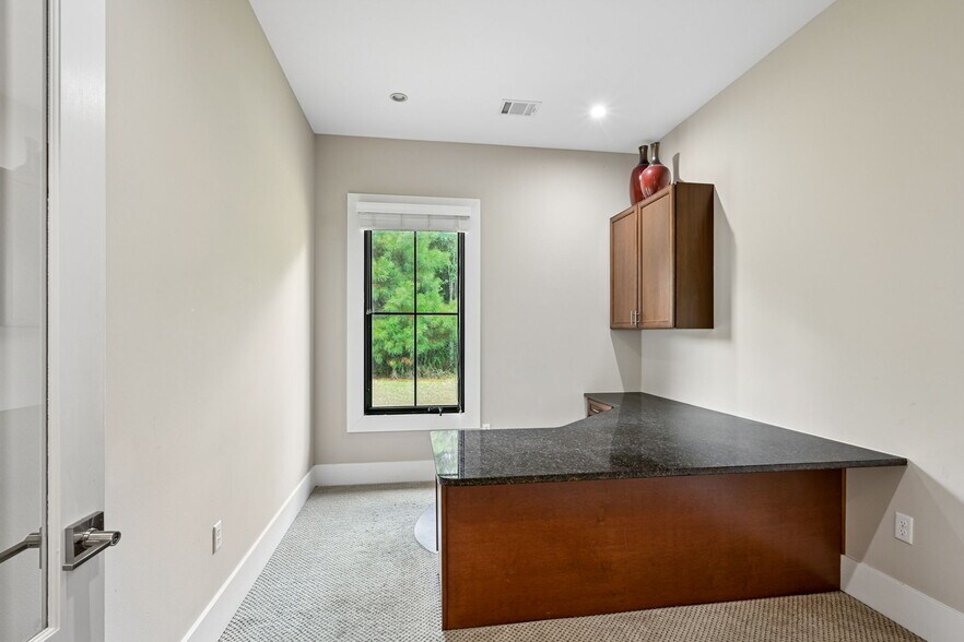 More Photos Of 27735 James Chapel Rd N, Holden Office For Sale