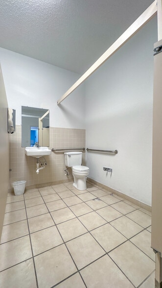 More Photos Of 4040 E County Road 540A, Lakeland Religious Facility For Sale