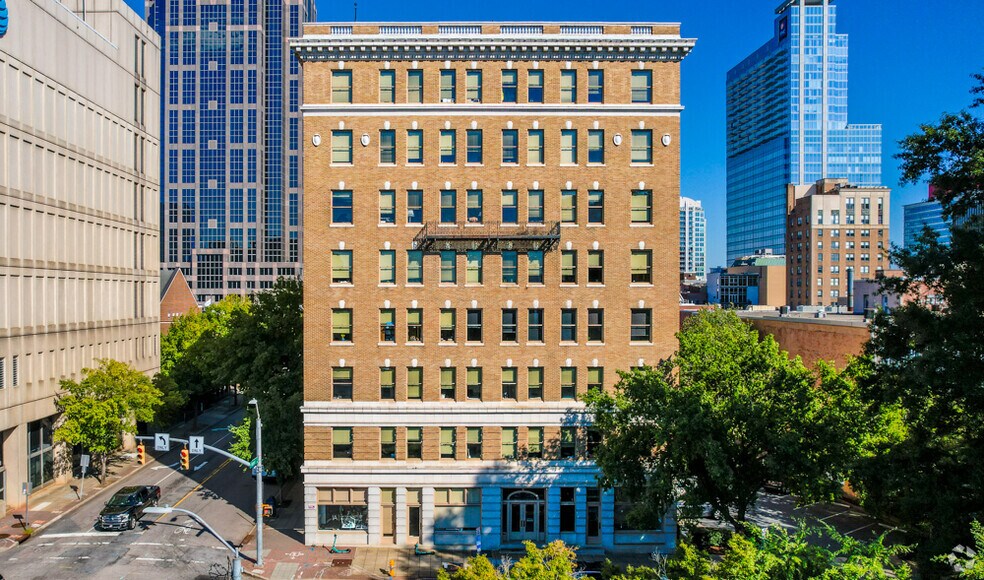 More Photos Of 127 W Hargett St, Raleigh Loft Creative Space For Lease