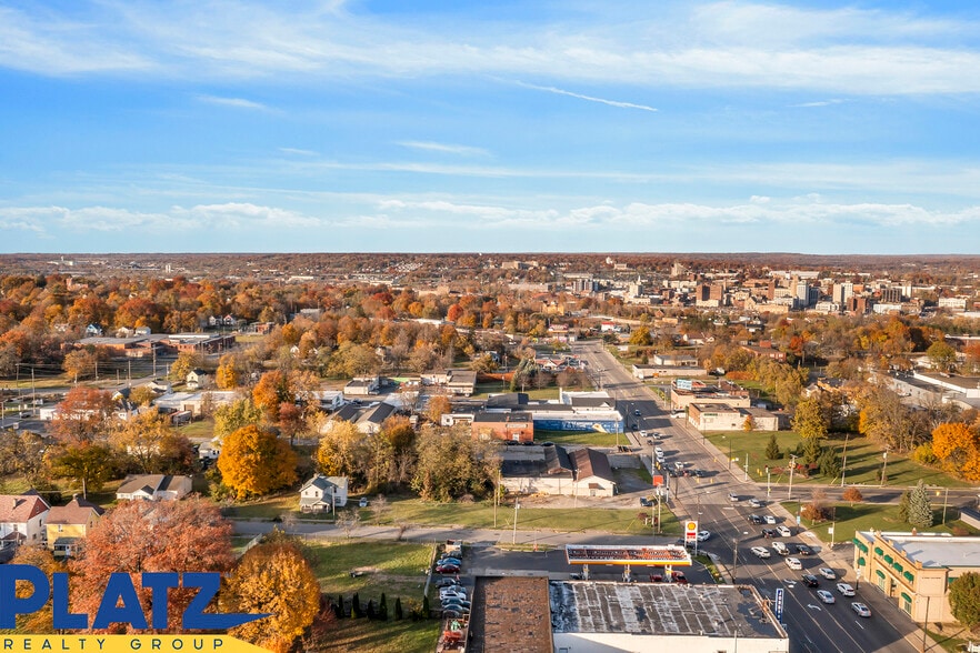 More Photos Of 1410 Market St, Youngstown General Retail For Lease