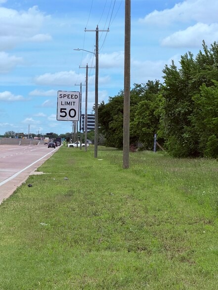Primary Photo Of Highway 161, Grand Prairie Land For Sale