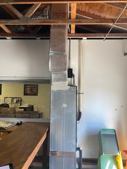 More Photos Of 240 SE Interstate Ct, Palm Bay Warehouse For Sale