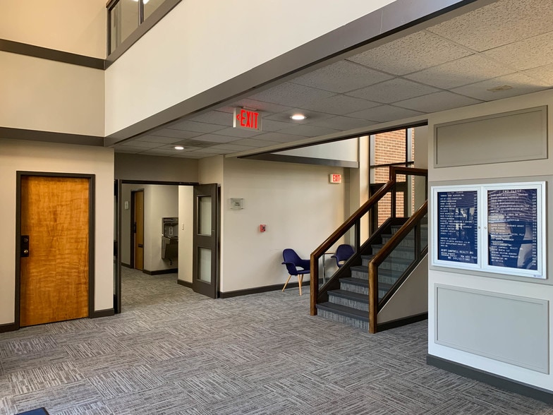 More Photos Of 10801 Johnston Rd, Charlotte Office For Lease