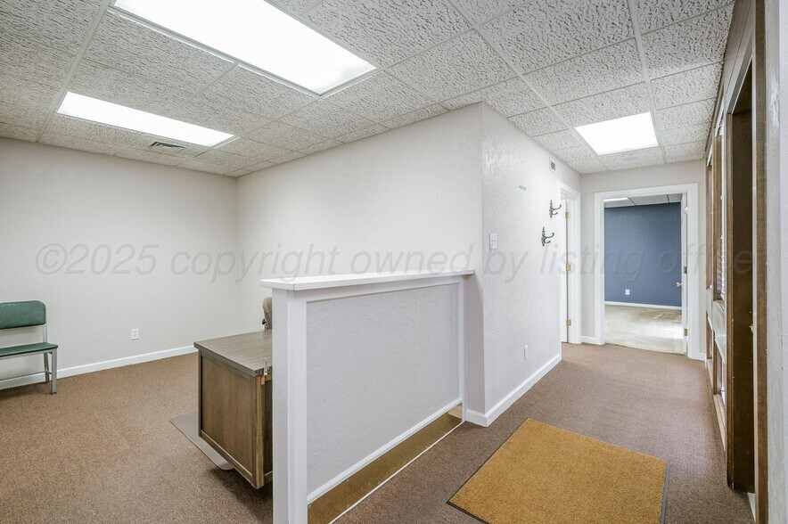 More Photos Of 1505 N Banks St, Pampa Office For Sale