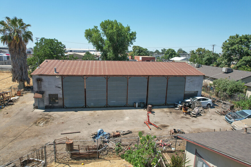 Primary Photo Of 3940 Dwight Way, Fresno Warehouse For Sale