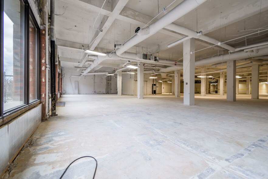 More Photos Of 324 S State St, Salt Lake City Office For Lease