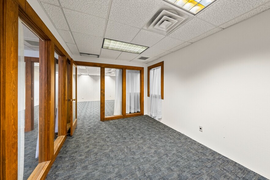 More Photos Of 960 E 2nd Ave, Durango Office For Sale