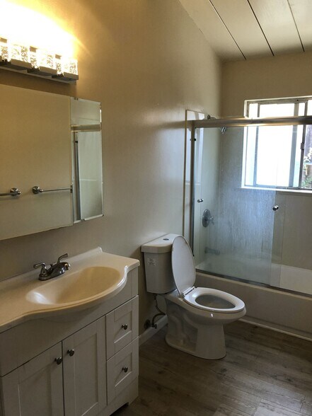 More Photos Of 2483-2491 Whitney Dr, Mountain View Apartments For Sale