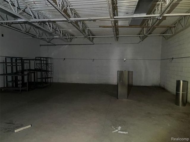 More Photos Of 301 S Oakwood, Detroit Warehouse For Sale
