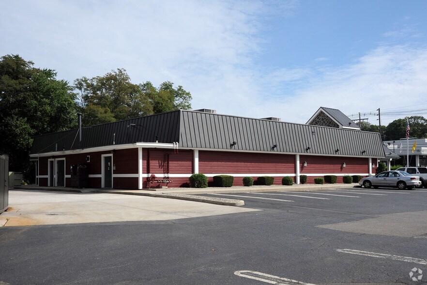 More Photos Of 2200 Highway 35, Oakhurst Restaurant For Lease