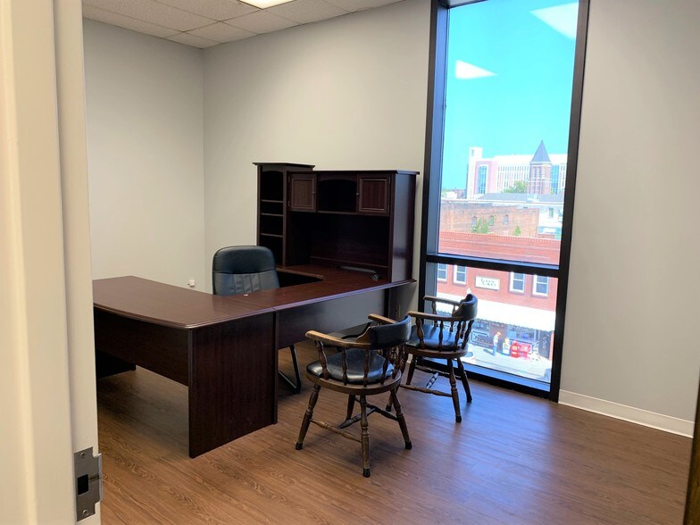 More Photos Of 120 E Main St, Murfreesboro Office For Sale