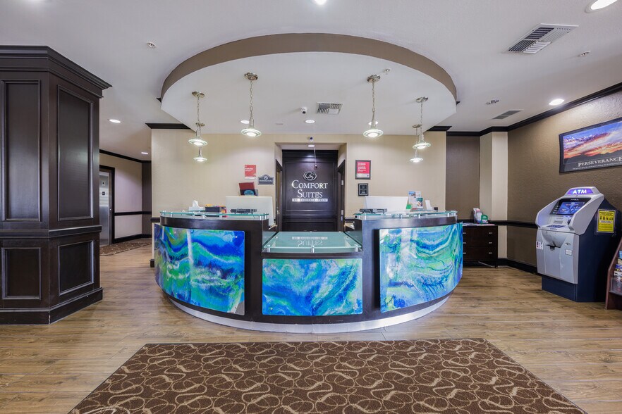 More Photos Of 201 SE Interstate Dr, Lawton Hotel For Sale