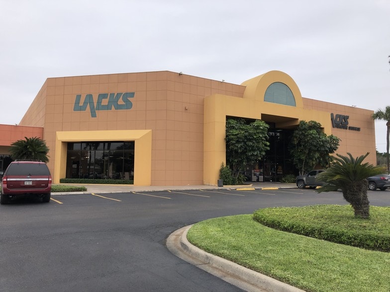 Primary Photo Of 2901 N 10th St, McAllen Storefront For Lease