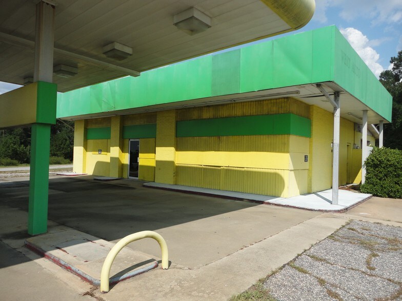 More Photos Of 1399 Highway 38 W, Latta Specialty For Sale