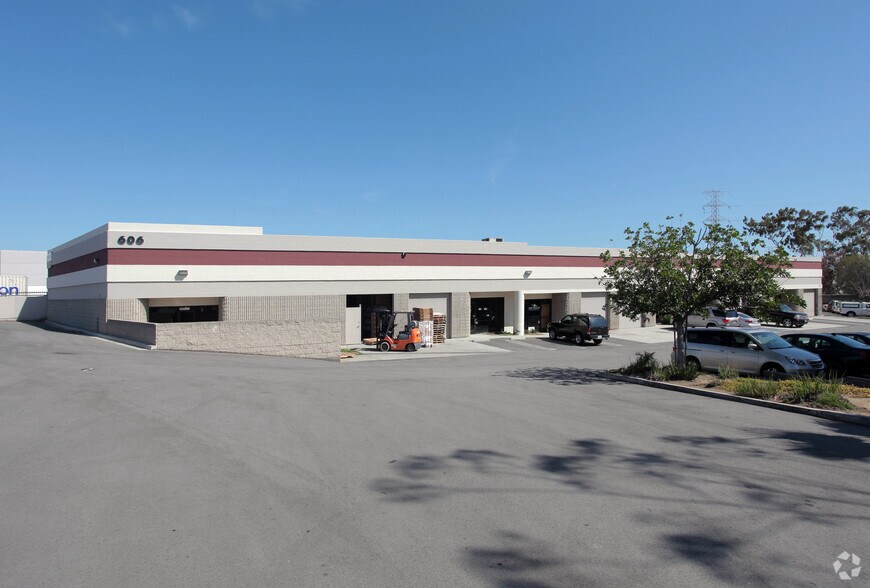 Primary Photo Of 606 W El Segundo Blvd, Los Angeles Warehouse For Lease