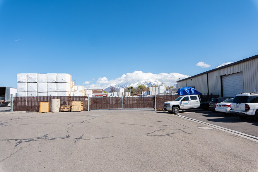 More Photos Of 701 S 100 E, Provo Manufacturing For Lease