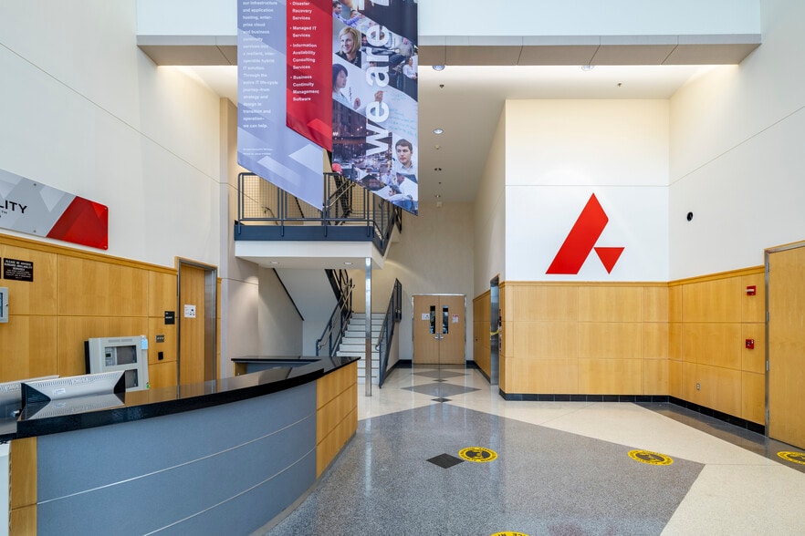 More Photos Of 760 Washington Ave, Carlstadt Light Distribution For Lease