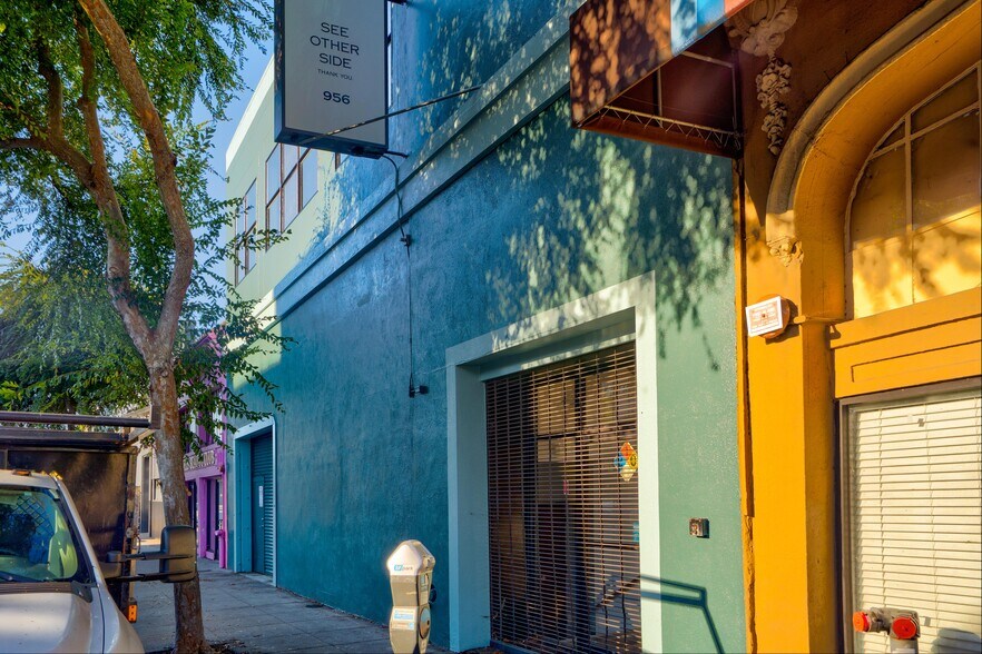 More Photos Of 956 Folsom St, San Francisco Manufacturing For Sale