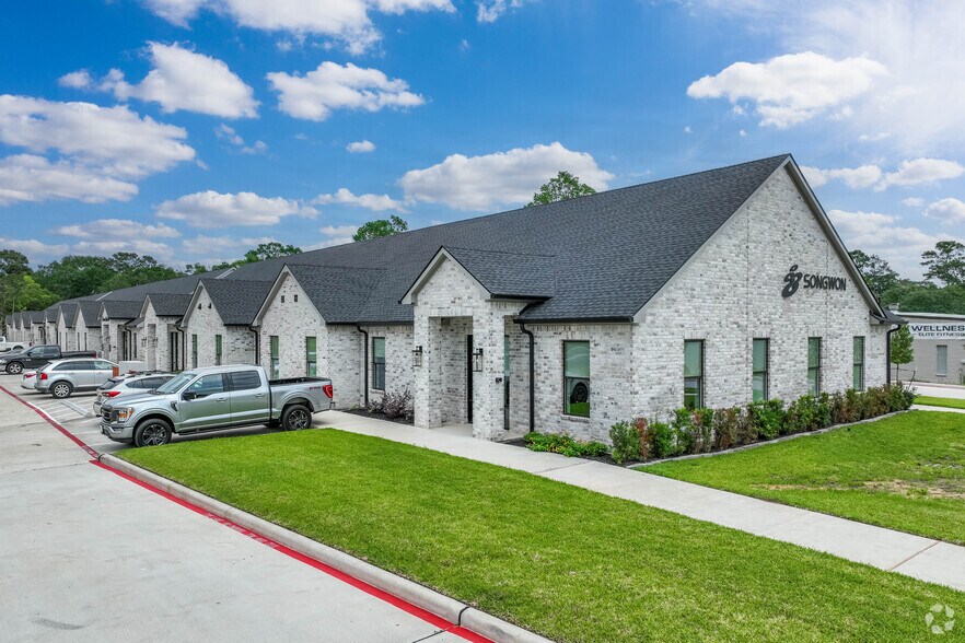 More Photos Of 1 Parkside Dr, Friendswood Medical For Lease