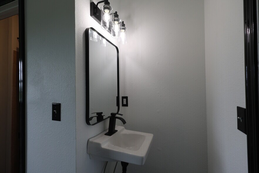 More Photos Of 25377 Welling rd, Welling Apartments For Sale