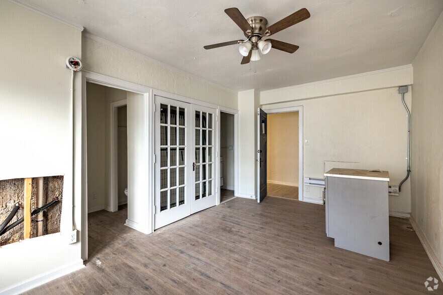 More Photos Of 222 E Elm St, Wichita Apartments For Sale