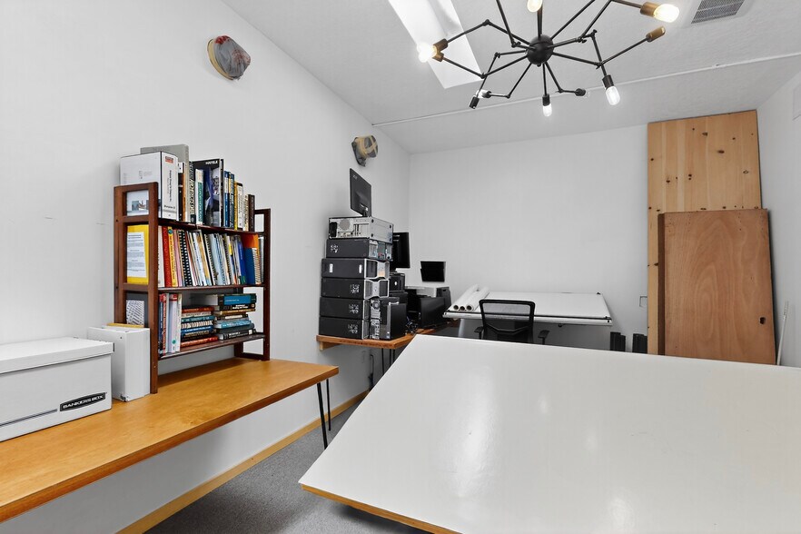 More Photos Of 314 El Pueblo Rd NW, Albuquerque Warehouse For Lease