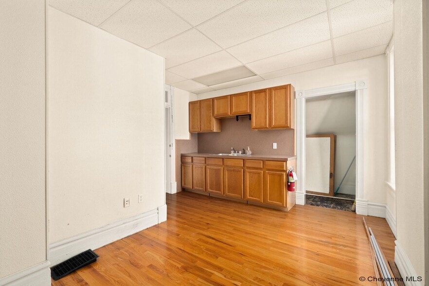 More Photos Of 2103 Evans Ave, Cheyenne Office For Lease