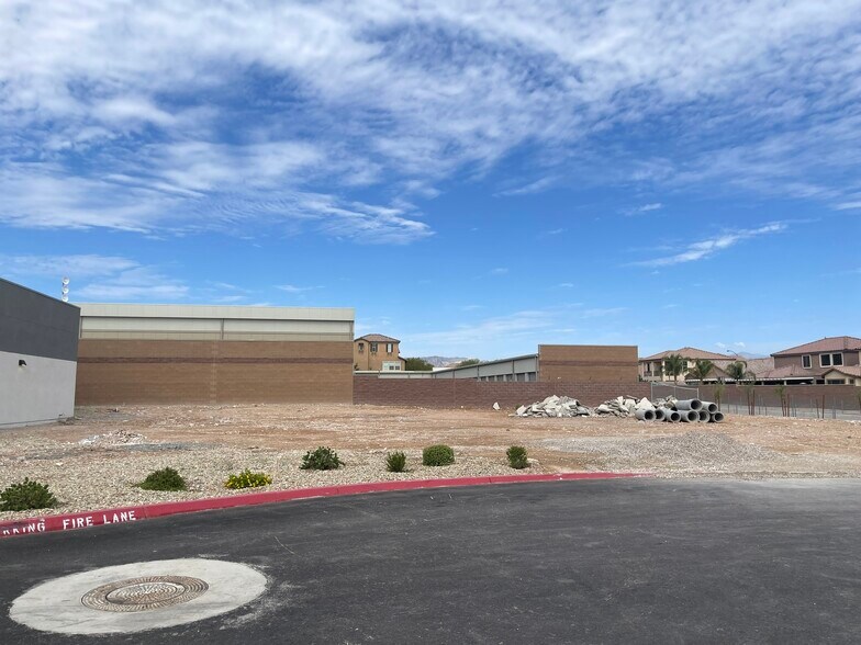 More Photos Of 10435 S Rainbow Blvd, Las Vegas Unknown For Lease