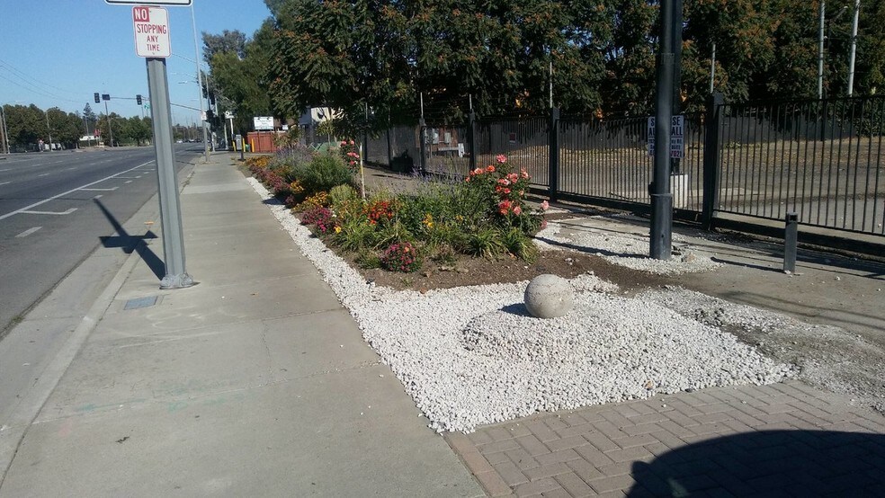 More Photos Of Unit B - 2828 Monterey Hwy, San Jose Land For Lease