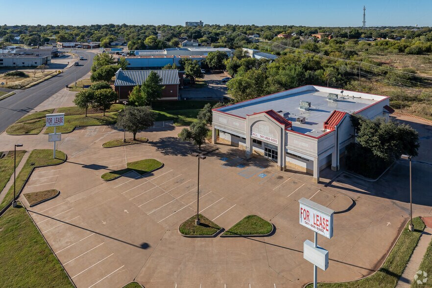 More Photos Of 3201 Seymour Hwy, Wichita Falls Drugstore For Sale