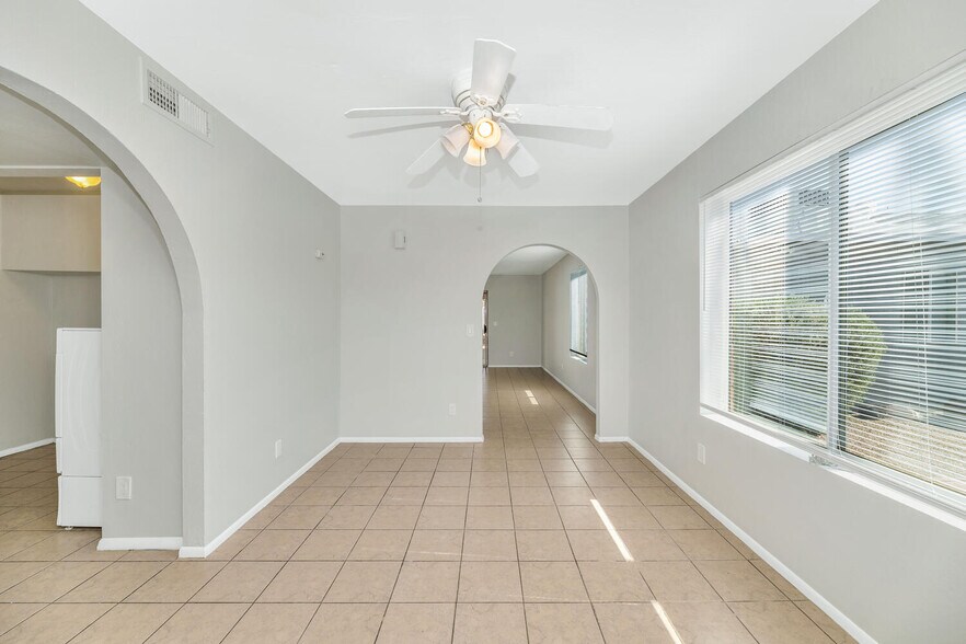 More Photos Of 316 E Vogel Ave, Phoenix Apartments For Sale