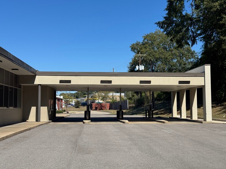 More Photos Of 612 Highway 11 S, Meridian Specialty For Sale