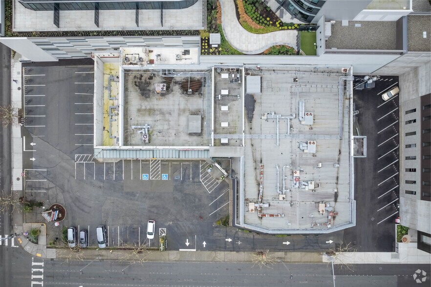 More Photos Of 821-827 Bellevue Way NE, Bellevue General Retail For Sale