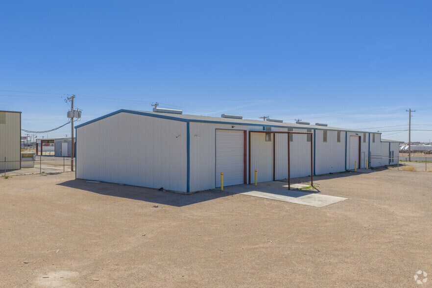 More Photos Of 3401 E State Highway 158, Midland Warehouse For Lease