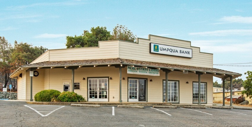 Primary Photo Of 11 Ridge Rd, Sutter Creek Bank For Lease
