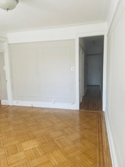 More Photos Of 31-40 35th St, Astoria Apartments For Sale
