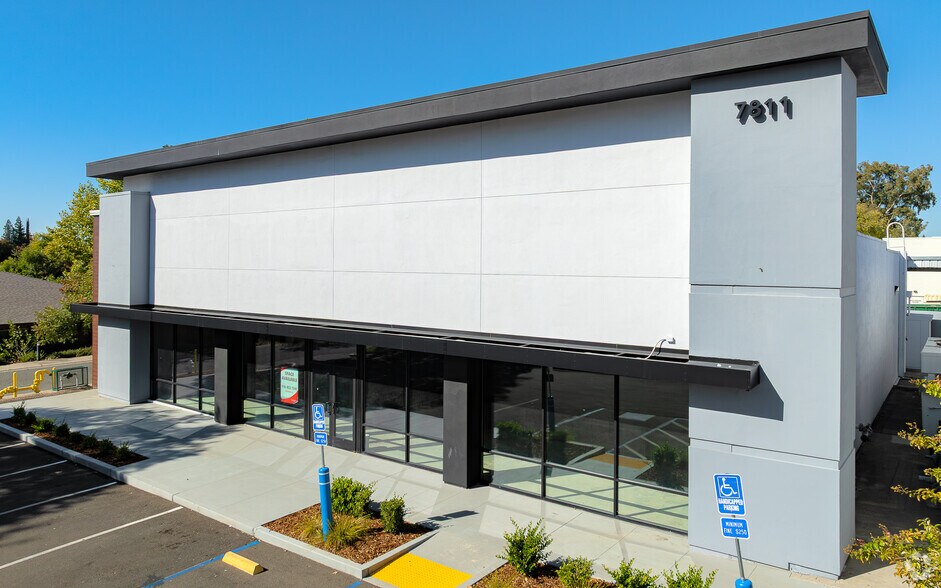 More Photos Of 7811-7845 Madison Ave, Citrus Heights General Retail For Lease