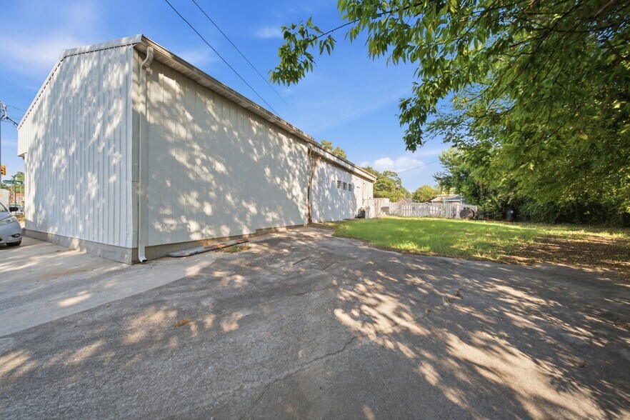 More Photos Of 1201 Broad River Rd, Columbia Auto Repair For Sale
