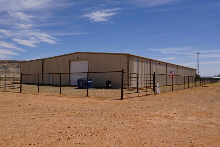 More Photos Of 825 Cannonball dr, Big Water Research And Development For Lease