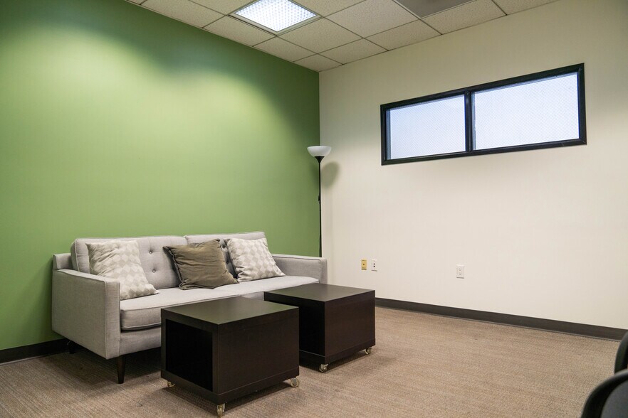 More Photos Of 7800 Beverly Blvd, Los Angeles Movie Radio TVStudio For Lease