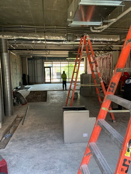 More Photos Of 1800 E 4th St, Austin Apartments For Sale