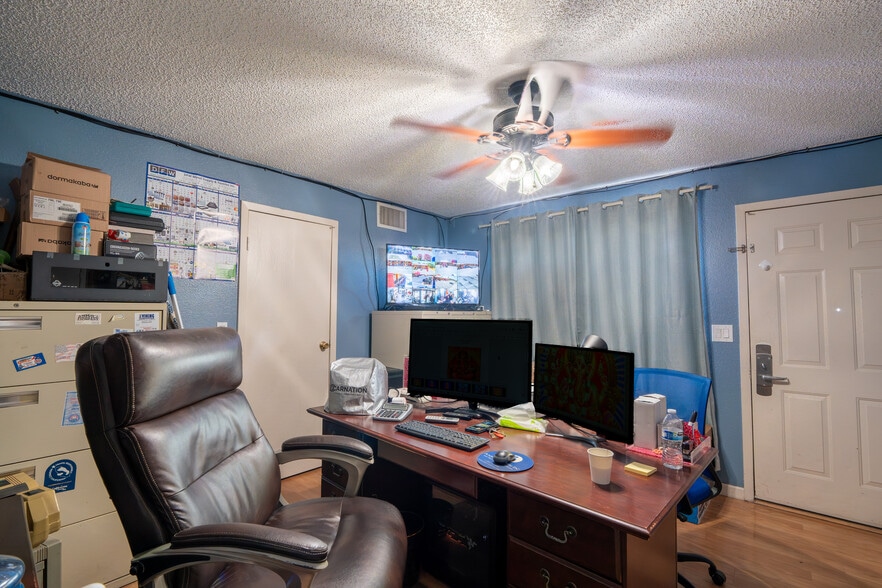 More Photos Of 9515 Folsom Blvd, Sacramento Hotel For Sale