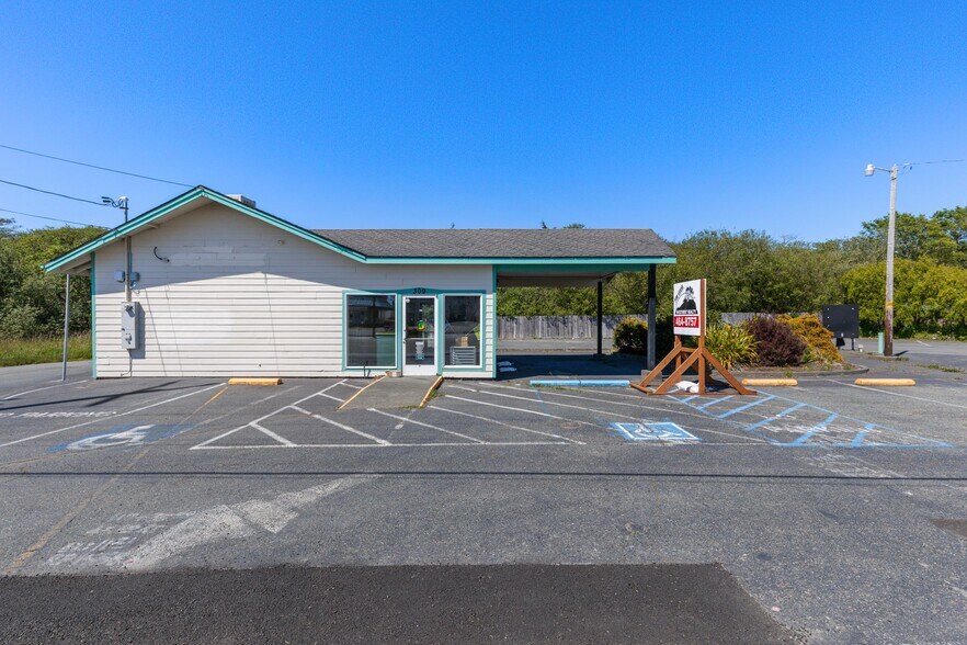 More Photos Of 309 Us Highway 101 S, Crescent City General Retail For Lease