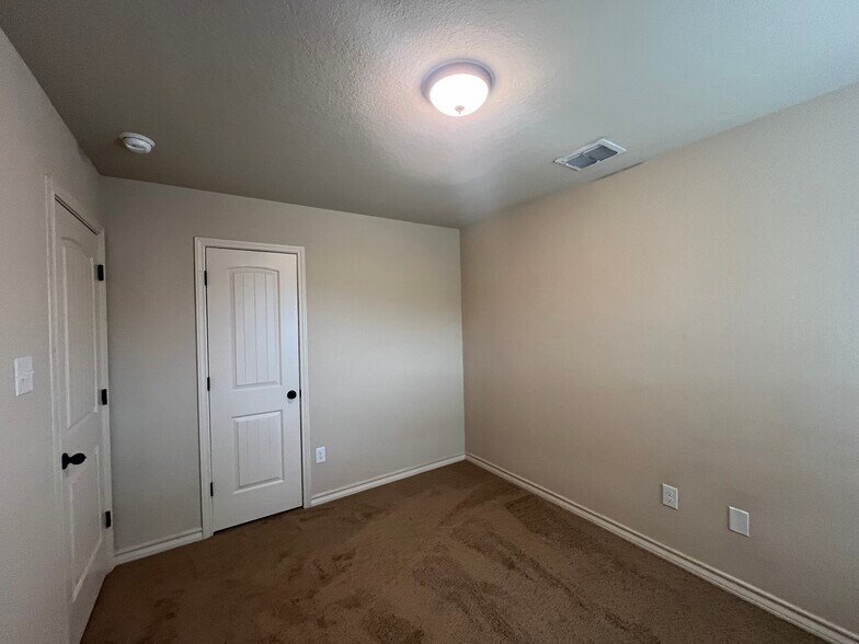 More Photos Of 6306 Luglio Ln, San Antonio Apartments For Sale